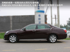 2012款 3.0L 自动 V6 Royal Saloon