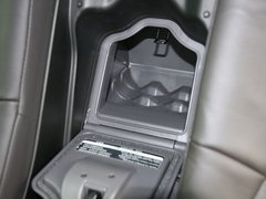 2012款 3.0L 自动 V6 Royal Saloon