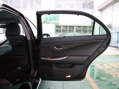 2012款 3.0L 自动 V6 Royal Saloon
