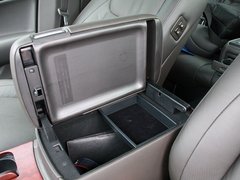 2012款 3.0L 自动 V6 Royal Saloon