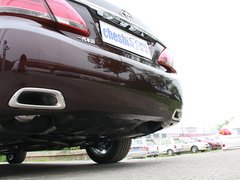 2012款 3.0L 自动 V6 Royal Saloon
