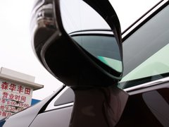 2012款 3.0L 自动 V6 Royal Saloon