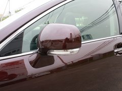 2012款 3.0L 自动 V6 Royal Saloon