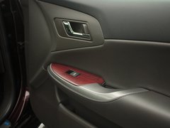 2012款 3.0L 自动 V6 Royal Saloon