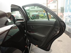 2012款 3.0L 自动 V6 Royal Saloon