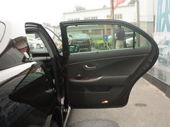 2012款 3.0L 自动 V6 Royal Saloon