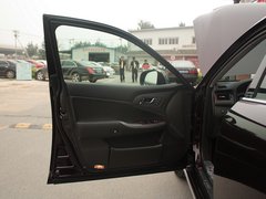 2012款 3.0L 自动 V6 Royal Saloon