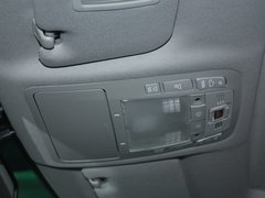 2012款 3.0L 自动 V6 Royal Saloon