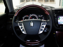 2012款 3.0L 自动 V6 Royal Saloon