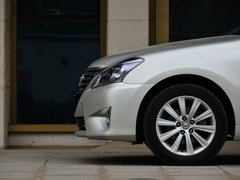 2012款 2.5L 自动 V6 Royal Saloon 尊贵版