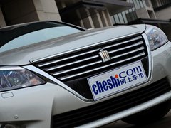 2012款 2.5L 自动 V6 Royal Saloon 尊贵版