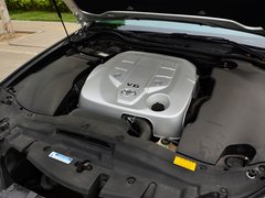 2012款 2.5L 自动 V6 Royal Saloon 尊贵版