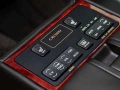 2012款 2.5L 自动 V6 Royal Saloon 尊贵版