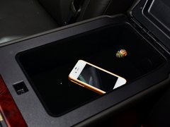 2012款 2.5L 自动 V6 Royal Saloon 尊贵版