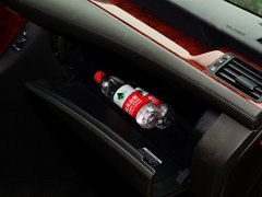 2012款 2.5L 自动 V6 Royal Saloon 尊贵版