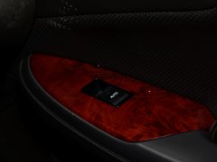2012款 2.5L 自动 V6 Royal Saloon 尊贵版