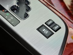 2012款 2.5L 自动 V6 Royal Saloon 尊贵版