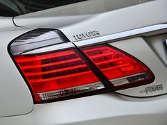 2012款 2.5L 自动 V6 Royal Saloon 尊贵版