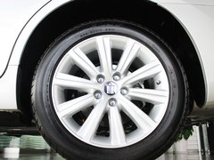 2012款 2.5L 自动 V6 Royal导航版