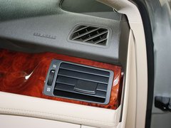 2012款 2.5L 自动 V6 Royal导航版