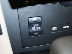 2012款 2.5L 自动 V6 Royal导航版