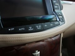 2012款 2.5L 自动 V6 Royal导航版