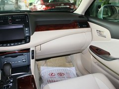 2012款 2.5L 自动 V6 Royal导航版