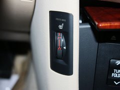 2012款 2.5L 自动 V6 Royal导航版