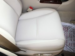 2012款 2.5L 自动 V6 Royal导航版
