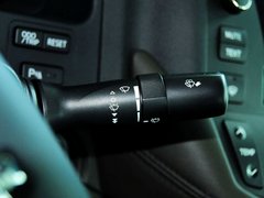 2012款 2.5L 自动 V6 Royal导航版