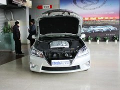 2012款 2.5L 自动 V6 Royal导航版