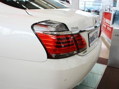2012款 2.5L 自动 V6 Royal真皮版