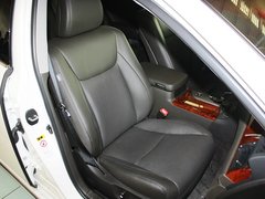 一汽丰田  2.5L 自动 副驾驶席座椅45度特写
