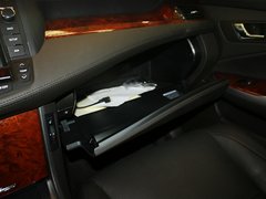 2012款 2.5L 自动 V6 Royal真皮版
