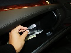 2012款 2.5L 自动 V6 Royal真皮版
