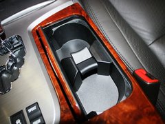 2012款 2.5L 自动 V6 Royal真皮版