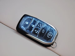 2012款 2.4L CVT 标准版 7座