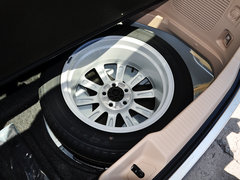 2012款 2.4L CVT 标准版 7座