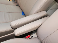 2012款 2.4L CVT 标准版 7座