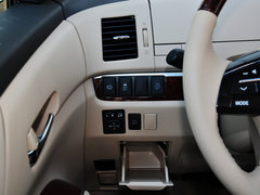 2012款 2.4L CVT 标准版 7座