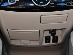 2012款 2.4L CVT 标准版 7座