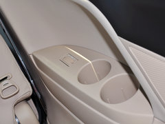 2012款 2.4L CVT 标准版 7座