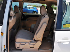 2012款 2.4L CVT 标准版 7座