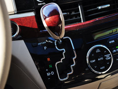 2012款 2.4L CVT 豪华版 7座
