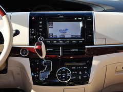 2012款 2.4L CVT 豪华版 7座