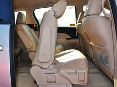 2012款 2.4L CVT 豪华版 7座