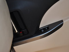 2012款 2.4L CVT 豪华版 7座