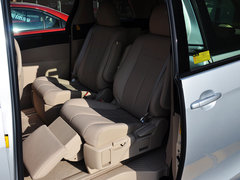 2012款 2.4L CVT 豪华版 7座
