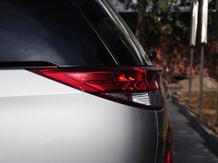 2012款 2.4L CVT 豪华版 7座