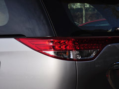 2012款 2.4L CVT 豪华版 7座